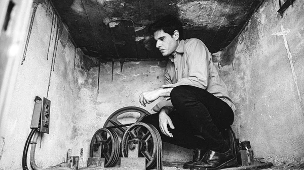 Λόλεκ: "Οι άνθρωποι είναι περισσότερο μόνοι γιατί απουσιάζουν από την πραγματικότητα"