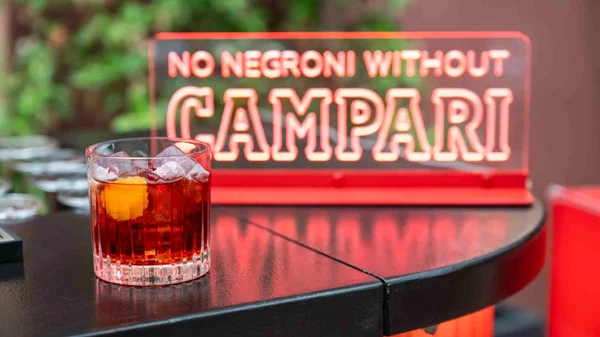 Red Nights by Campari x Pullman Club: Tετάρτη 2 Ιουλίου στο Okupa Athens