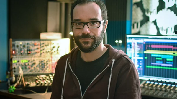 Χρήστος Χριστοδούλου: Ο πιο δημοφιλής νέος Έλληνας συνθέτης παγκοσμίως, σύμφωνα με το Spotify