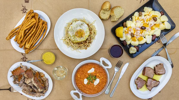 "Τα Λαλάγγια"