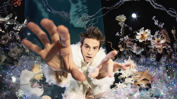 5 πράγματα που δεν ήξερες για το μουσικό φαινόμενο Jacob Collier