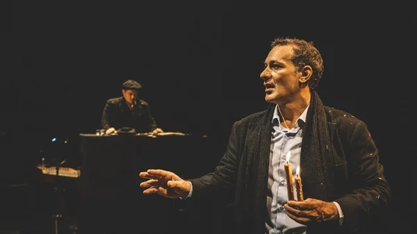 "Ο Αμερικάνος" του Παπαδιαμάντη σε σκηνοθεσία - ερμηνεία Θανάση Σαράντου επιστρέφει για 14η χρονιά