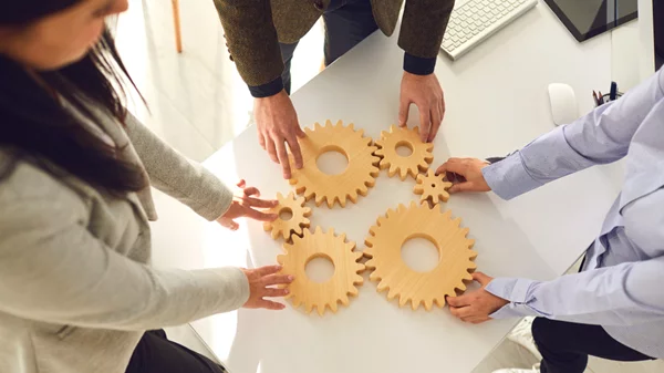 Το κίνημα των Commons σε ένα συμπόσιο γύρω από ζητήματα ιδιοκτησίας και κυριότητας με επίκεντρο την Αθήνα