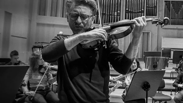 Bartek Niziol :'' Η μουσική μας μεταφέρει σε μια διαφορετική διάσταση του κόσμου''