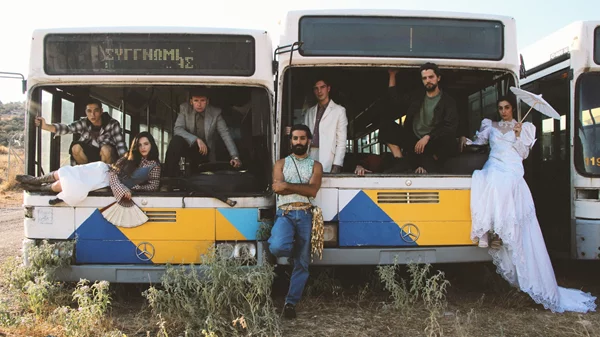 "608: Inferno - κυκλική": Εν κινήσει perfomance με τη λεωφορειακή γραμμή 608