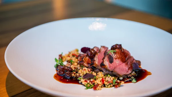 Στα καλούδια του "Βασίλαινα" ταιριάζει το "Δεκαράκι"