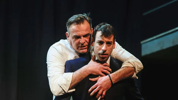 5 λόγοι που πρέπει να επισκεφτείς το Theatre of the No