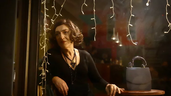 Μια τρανς εξομολογείται "Την Τρίτη στο σούπερ μάρκετ"