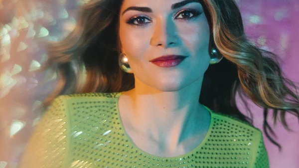 Η Μαρία Κουτσουρλή αφηγείται "Μια άλλη εκδοχή" των πραγμάτων