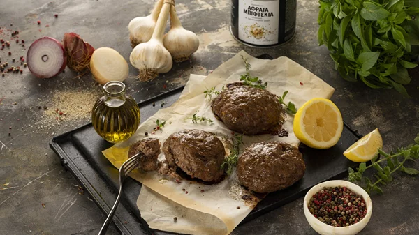 Τα πιο αφράτα μπιφτέκια φτιάχνονται με COOK at HOME