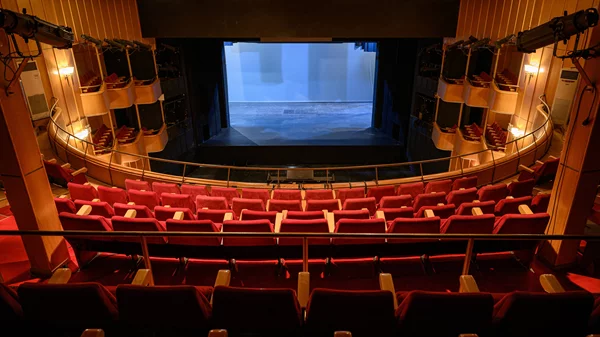 Το Ολύμπια υποδέχεται το δεύτερο μέρος της καλλιτεχνικής περιόδου 2021-2022 με ένα πλούσιο πολυσυλλεκτικό πρόγραμμα