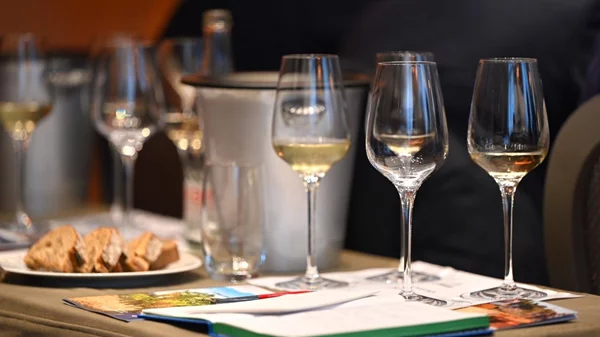 Περιφέρεια Αττικής: Master class για τα κρασιά της Αττικής στο Παρίσι