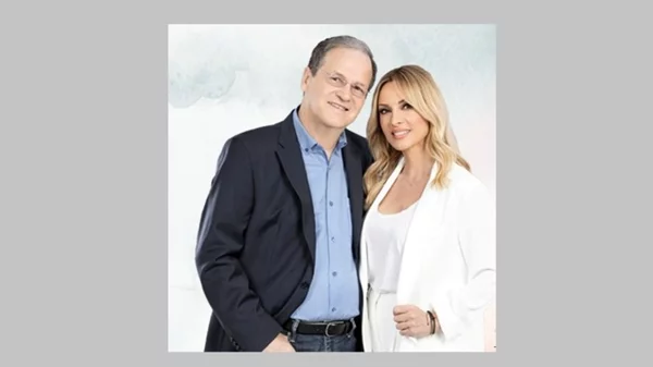 Η Πέγκυ Ζήνα συναντά τον Χρήστο Νικολόπουλο στο "Αλσος"