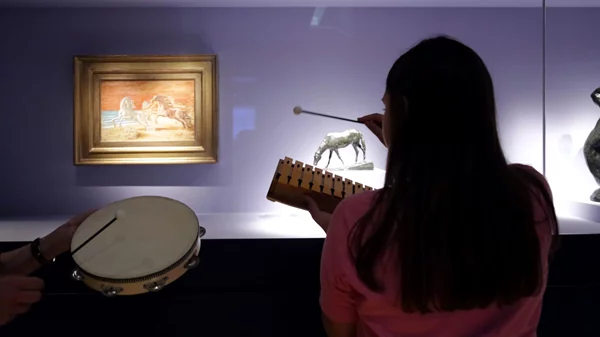 Μουσικοθεραπευτικά εργαστήρια για παιδιά στο φάσμα του αυτισμού από το Ίδρυμα Γουλανδρή