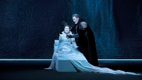 "Οθέλλος" στη Λυρική: από τα πάθη του Βέρντι στη στυλιζαρισμένη απάθεια του Ουίλσον…