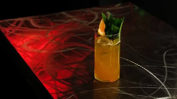 Τα 5 ελληνικά μπαρ που ξεχώρισε το The Pinnacle Guide