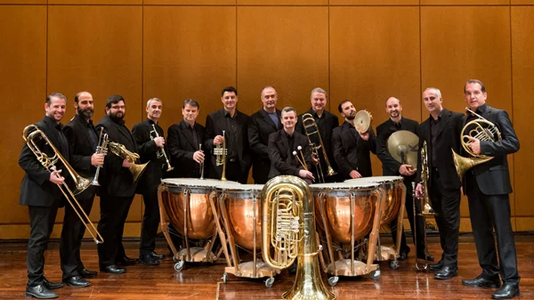"Moonlight Serenade": Το σύνολο χάλκινων πνευστών και κρουστών της ΚΟΑ Metallon στο Δημοτικό Θέατρο Πειραιά