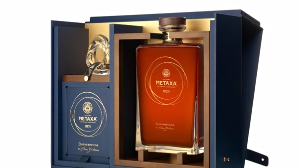 Metaxa AEN: Μόλις κυκλοφόρησε το τρίτο spirit της super premium σειράς Metaxa