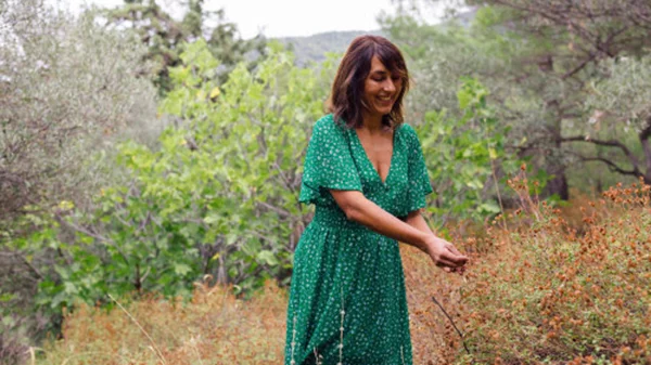 Σεμινάριο ενεργειακής αυτάρκειας και βοτανική βόλτα στο Leftwing Prepping workshop του Waste/d Pavilion