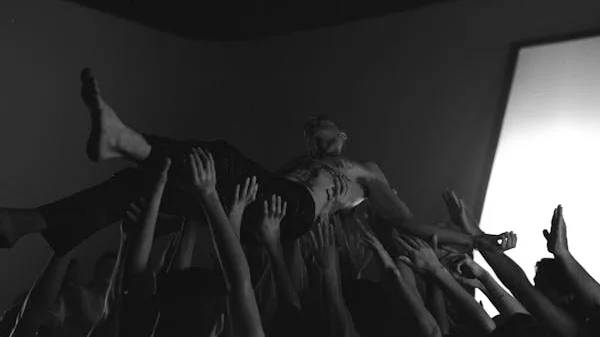 Ο JMSN στην ταράτσα του "Gazarte"