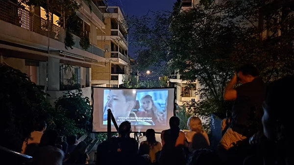 Η αντίσταση της αθηναϊκής τέχνης στην εμπορευματοποίηση της πόλης