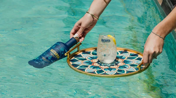 Δύο θεαματικά events με Mataroa και Baba Au Rum στο The Romanos Resort