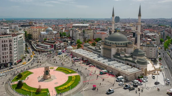 Κωνσταντινούπολη: Πάντα στην κόψη της Ανατολής και της Δύσης- Τα γευστικά best of