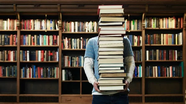 Ο ΟΣΔΕΛ χορηγός των βραβείων "Γιάννη Βαρβέρη" και "Μένη Κουμανταρέα" για την ανάδειξη νέων λογοτεχνικών φωνών