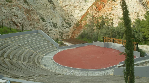 Αναβάλλεται η σημερινή συναυλία για τον Θάνο Μικρούτσικο στο Θέατρο Αττικού Άλσους "Κατίνα Παξινού"