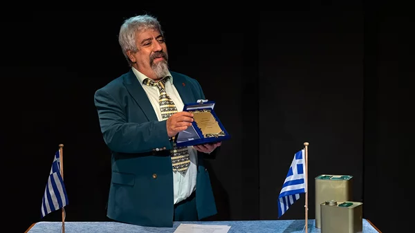 Πρώτες φωτογραφίες από τον "Γουόλτερ Μίττυ" και ο Πανηγυρικός" του Καμπανέλλη στο Vault