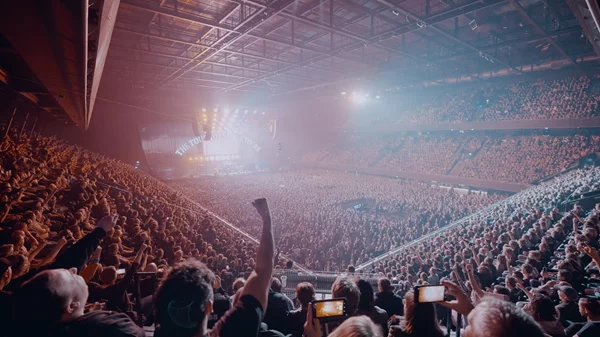 "The Tour To End All Tours": Η συναυλιακή ταινία των Sabaton στη μεγάλη οθόνη