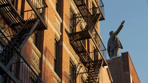 Το "INFOWAR" επέστρεψε στο Attica TV