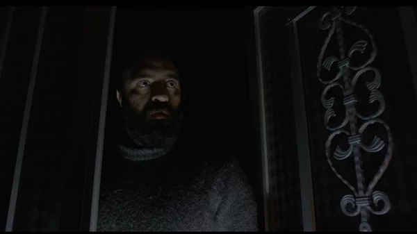 Ελληνικό box office: Οι θεατές "άνοιξαν την πόρτα"