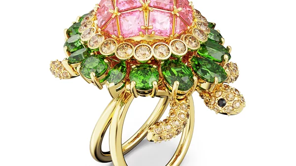 Η SWAROVSKI ΦΕΡΝΕΙ "ΜΑΘΗΜΑΓΙΚΟ" ΣΤΥΛ ΣΤΗ ΣΥΛΛΟΓΗ ΑΝΟΙΞΗ/ΚΑΛΟΚΑΙΡΙ 23