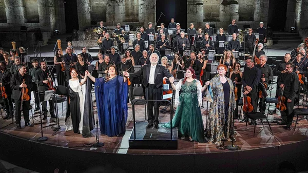 Γκαλά Λυρικής και Μεγάρου στο …ύψος της τιμώμενης Κάλλας!