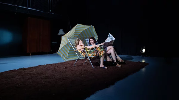 "Οι γυναίκες επιστρέφουν": Μια παράσταση για τη γυναικεία συμμετοχή στον δημόσιο βίο