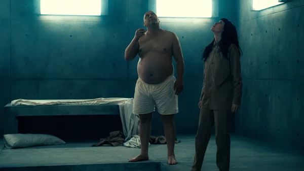 "Η Πλατφόρμα 2": Η δυστοπική αλληγορία του Γκαλντέρ Γκαζτέλου-Ουρούτια επιστρέφει στο Netflix