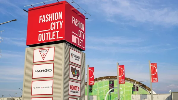 Το Fashion City Outlet αποκτά 3 ακόμα νέα καταστήματα