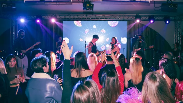 Το PULZE μας σύστησε τις νέες γευστικές του προτάσεις στο πιο συναρπαστικό party της σεζόν