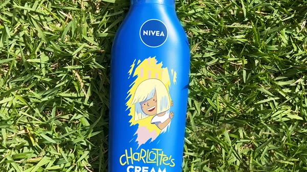 Η NIVEA ανέπτυξε ένα μοναδικό αντηλιακό, για ένα και μοναδικό κορίτσι