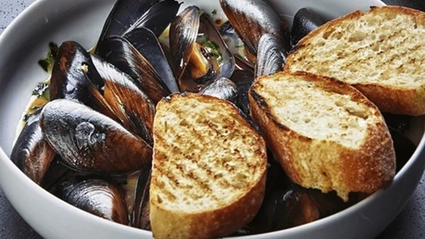 Σαρακοστιανή παλέτα: Κρασιά για τα νηστίσιμα πιάτα