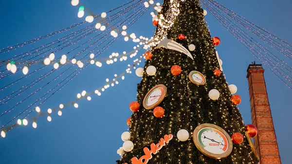 Γιορτάζουμε τα πιο λαμπερά Χριστούγεννα στο The Christmas Factory της Τεχνόπολης