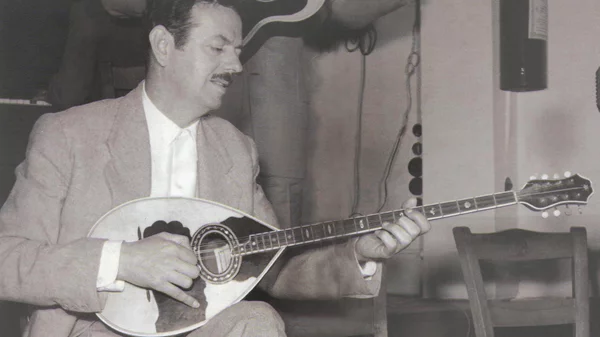 Βασίλης Τσιτσάνης για πάντα