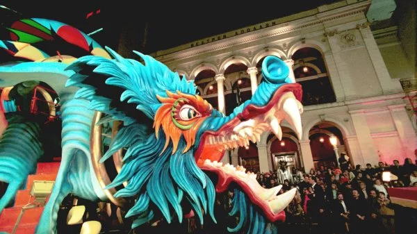 Βρες το καρναβάλι σου!