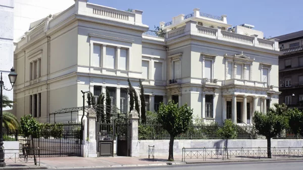 Πέθανε η Αιμιλία Γερουλάνου, πρόεδρος του Μουσείου Μπενάκη