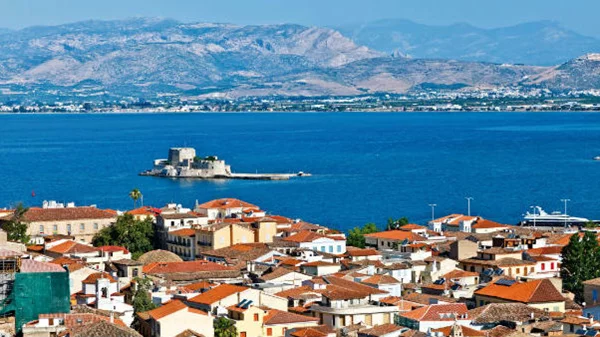 Ναύπλιο: must βόλτες και νέα στέκια  