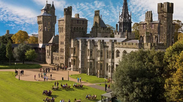 Κάρντιφ: ουάου Ουαλία!