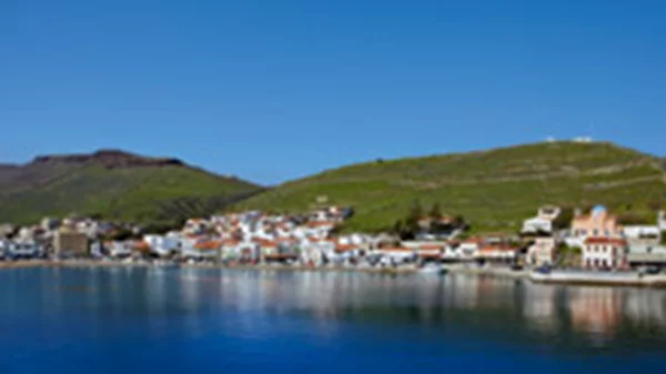 Η Τζια των αντιθέσεων  