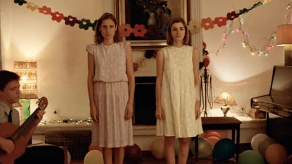 Ο "Κυνόδοντας" στον Κύκλο Προβολών "Τέχνη και Ψυχιατρική" στον κινηματογράφο Τριανόν