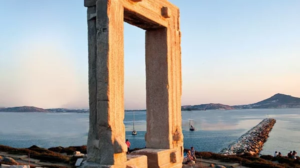 Νάξος: Η μεγάλη των Κυκλάδων